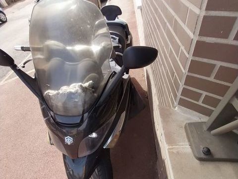 Scooter PIAGGIO 2010 occasion Viroflay 78220