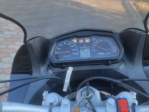 Moto HONDA 2001 occasion Ch&acirc;tellerault 86100