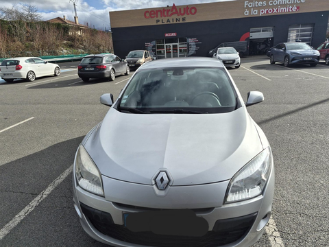 Renault M&eacute;gane III dCi 105 eco2 Dynamique 2009 occasion L'Horme 42152