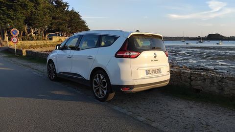 Renault grand scenic iv Grand Scénic dCi 110 Energy EDC B