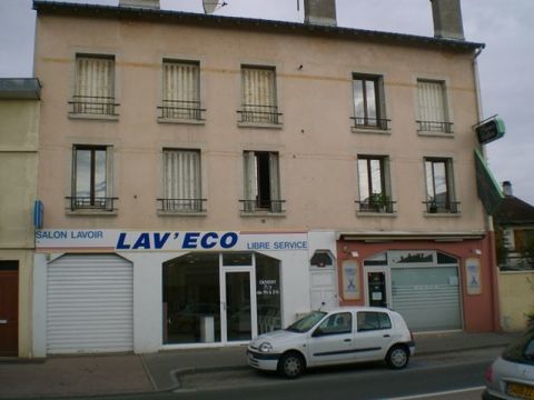 Local avec vitrine Construction ann&eacute;es 1900 local ave... 623 54270 Essey les nancy
