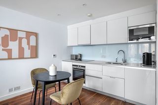  Appartement à louer 2 pièces 37 m² Bordeaux