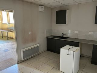  Atelier � louer 1 pi�ce 200 m�