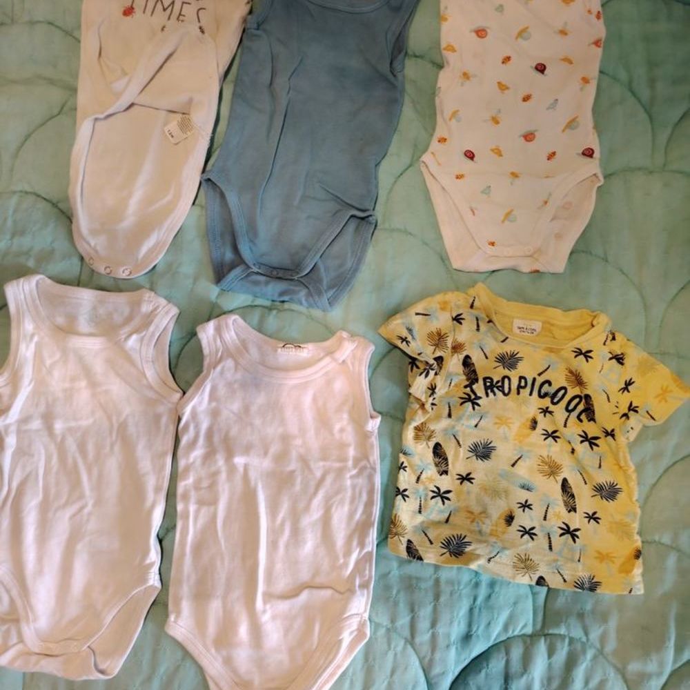 Vends lot de v&ecirc;tements 12 mois pour gar&ccedil;on. Vêtements enfants