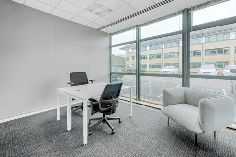 Acc&egrave;s illimit&eacute; &agrave; un bureau partag&eacute; &agrave; Saint-Denis Amp&egrave;re Saint Denis 205 93200 Saint-denis