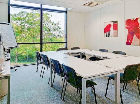 Accès tout inclus à des espaces de bureau professionnels pour 4 personnes à Orleans Coligny 1293 45000 Orlans