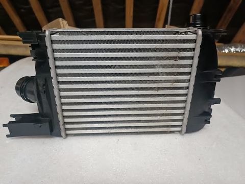 Pi&egrave;ces et &eacute;quipements Voiture Pi&egrave;ces et &eacute;quipements Voiture  occasion Saint-Jean-du-Cardonnay 76150