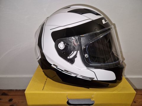 Pi&egrave;ces et &eacute;quipements Moto - Scooter - Quad Pi&egrave;ces et &eacute;quipements Moto - Scooter - Quad  occasion La Neuve-Lyre 27330