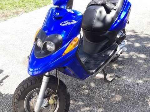 Scooter MBK 2005 occasion Naucelles 15250