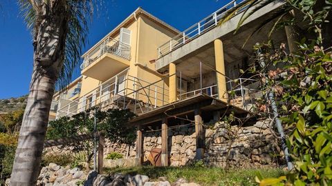   Villa 3/4 pi�ces avec 2 parking priv�s et jardin � Cap d'ail Maison - 3/4 pi�ce(s) - 74 m�