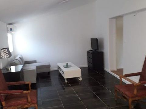   appartement de 55M2 meubl� + terrasse dans villa clos de mur Appartement - 2/3 pi�ce(s) - 55 m�