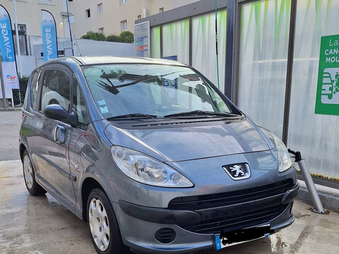 Peugeot 1007 Dolce 2006 occasion Marseille 13004