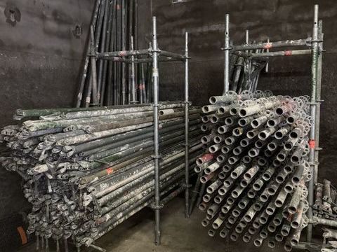 Echafaudage 300m2 layher multidirectionnel 15000 57185 Clouange