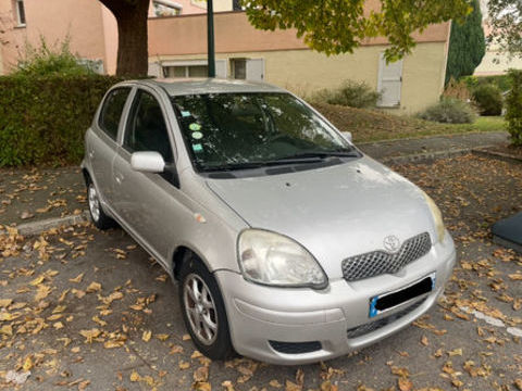 Toyota yaris 65 VVT-i Linéa Luna