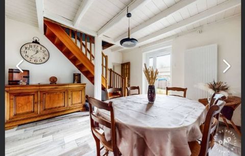   Maison en pierre r�nov�e 
Maison - 6 pi�ce(s) - 150 m�