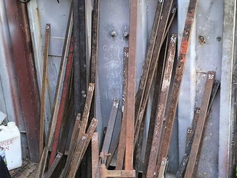 Serre joint pompe a vis diverses longueurs 130 Saint-Jean-de-Fos (34)