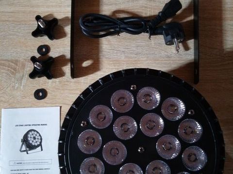 Projecteur led 80 17260 Villars-en-pons