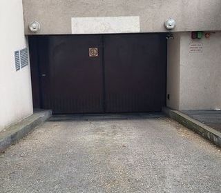  Parking / Garage � louer 3 m�
