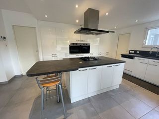  Maison � vendre 12 pi�ces 263 m�