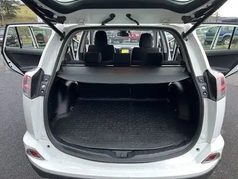 Toyota RAV 4 RAV4 143 D-4D 2WD Dynamic Business 2017 occasion Saint-Martin-Lalande 11400