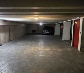  Parking / Garage � louer 12 m�