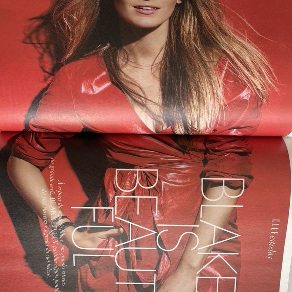 ELLE Portugal BLAKE LIVELY DAGA ZIOBER magazine format pocke Livres et BD
