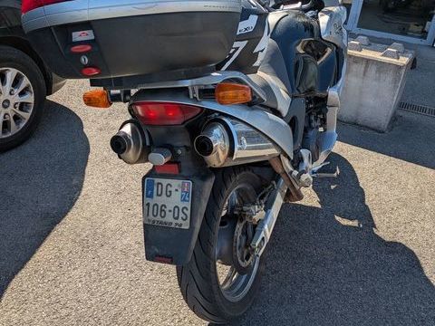 Moto HONDA 2004 occasion Cr&eacute;py-en-Valois 60800