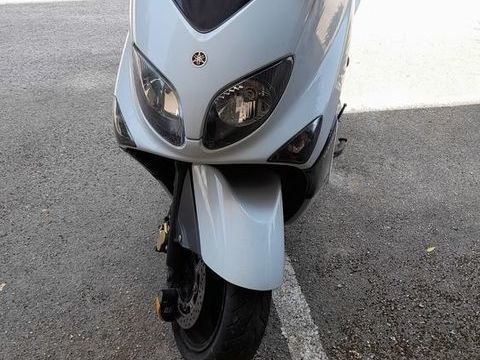 Scooter YAMAHA 2004 occasion Toulon 83200
