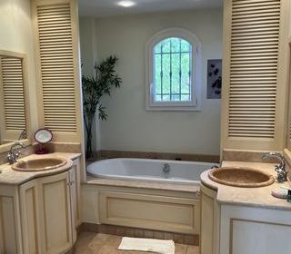  Villa � vendre 6 pi�ces 210 m�