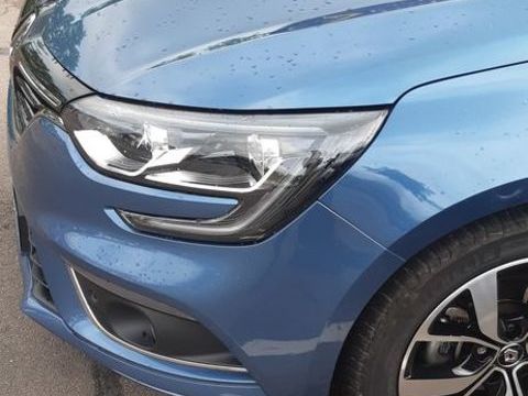 Renault Megane IV M&eacute;gane IV Berline TCe 140 Energy Business 2018 occasion Saint-Florentin 89600