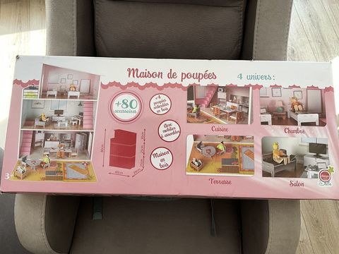A VENDRE maison de poupée bois 30 Guérande (44)