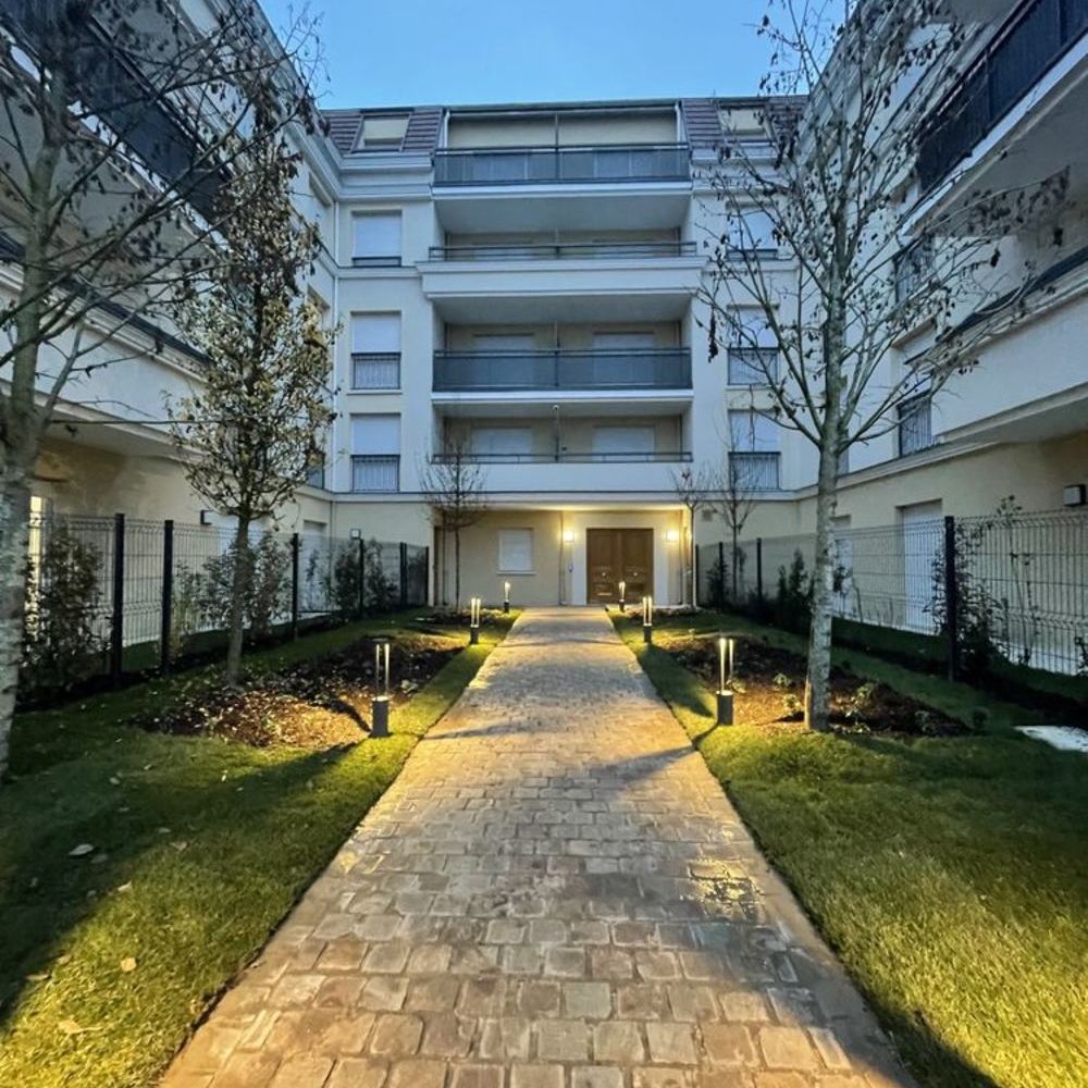   Le Blanc-Mesnil (93150)