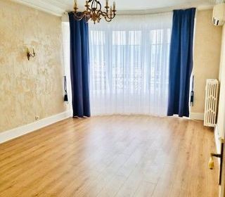  Appartement � vendre 5 pi�ces 135 m�