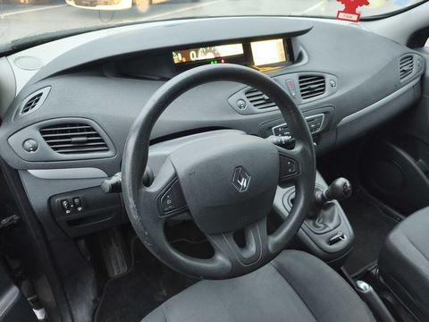 Renault Grand Sc&eacute;nic III Grand Sc&eacute;nic dCi 110 Energy FAP eco2 Expression 7 pl 2011 occasion Mantes-la-Ville 78711