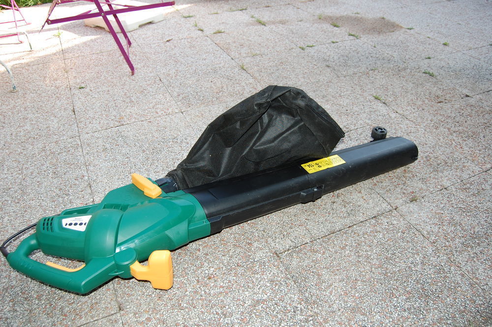 Souffleur /aspirateur Jardin