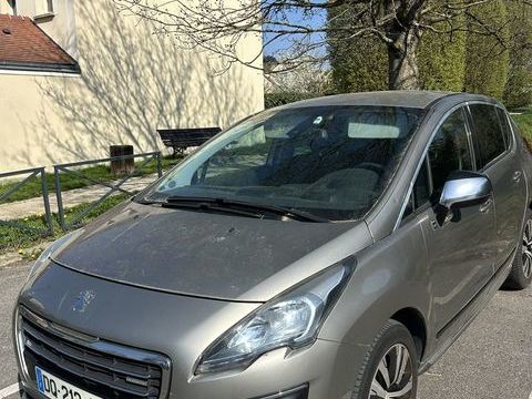 Peugeot 3008 HYbrid4 2.0 HDi 163ch FAP ETG6 + Electric 37ch 2015 occasion Maurepas 78310