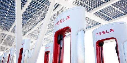 Les Superchargeurs de Tesla : une nouvelle r�volution pour les recharges des voitures �lectriques