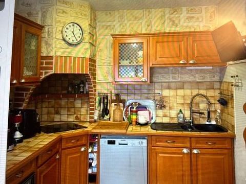   M aison 101m�, terrain 608m�, plain-pied, 4 faces, au calme. Maison - 4 pi�ce(s) - 101 m�