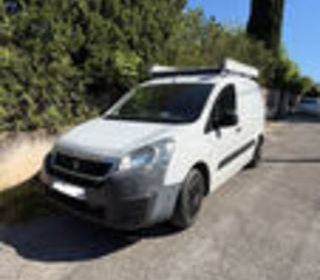 Partner PARTNER FOURGON STANDARD 1.6 BLUEHDI 100 BVM5 PREMIUM 2017 occasion 13100 Aix-en-Provence