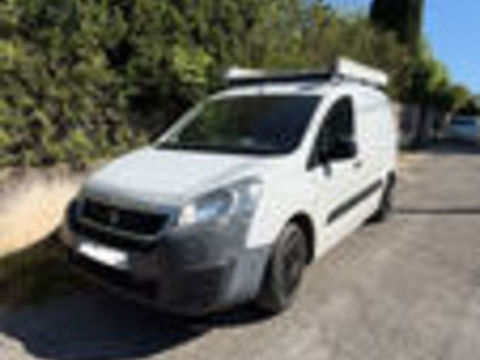 Partner PARTNER FOURGON STANDARD 1.6 BLUEHDI 100 BVM5 PREMIUM 2017 occasion 13100 Aix-en-Provence