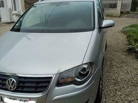 Volkswagen Touran 1.9 TDI 105 Sportline 2009 occasion Champs-sur-Yonne 89290