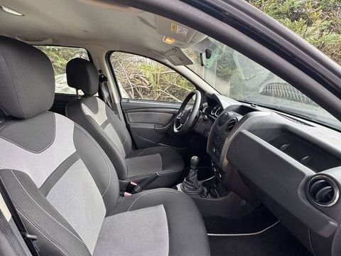 Dacia Duster TCe 125 4x2 Laur&eacute;ate Plus 2017 2017 occasion Cailloux-sur-Fontaines 69270