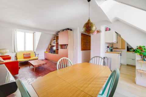   3 pi�ces en dernier �tage � R�publique - Paris 11�me Appartement - 3 pi�ce(s) - 60 m�