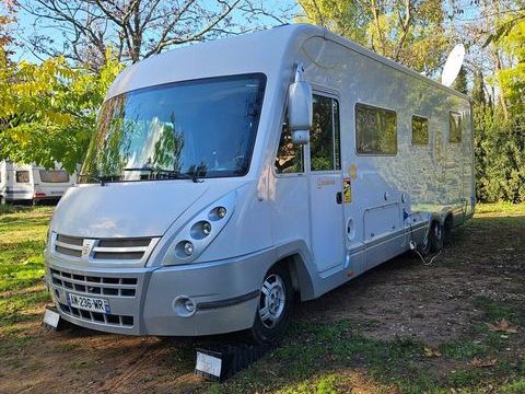 BAVARIA Camping car 2011 occasion Forcalqueiret 83136