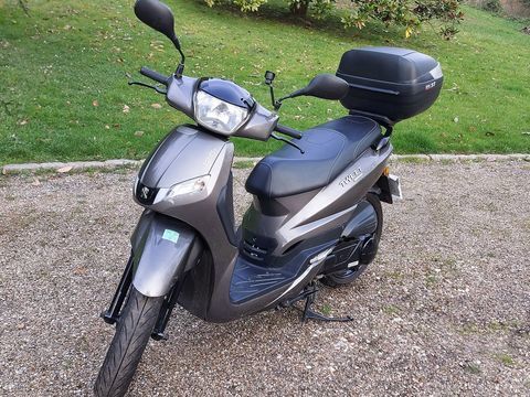 Scooter PEUGEOT 2019 occasion Montville 76710
