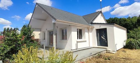   Maison atypique 4 ch. - 139m� - terrain clos - 2 terrasses Maison - 5 pi�ce(s) - 139 m�