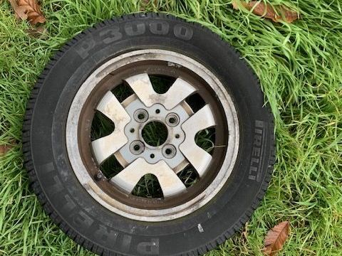Pi&egrave;ces et &eacute;quipements Voiture Pi&egrave;ces et &eacute;quipements Voiture  occasion Ch&acirc;teauneuf 42800