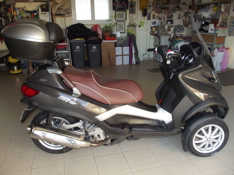 Scooter PIAGGIO 2012 occasion Terrasson-Lavilledieu 24120