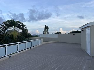  Appartement � louer 4 pi�ces 135 m�