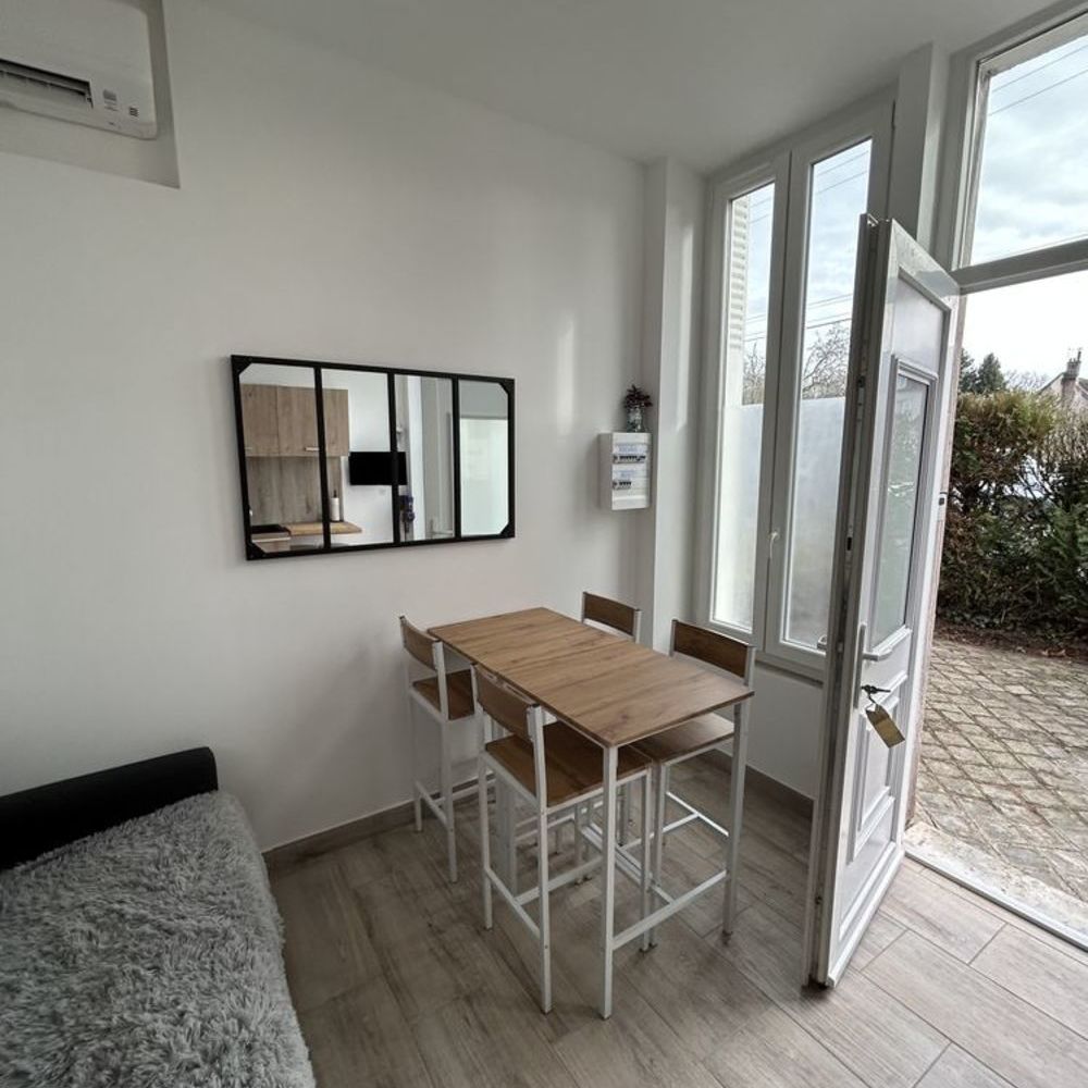   Appartement au bord de l écluse  Île-de-France, Nemours (77140)